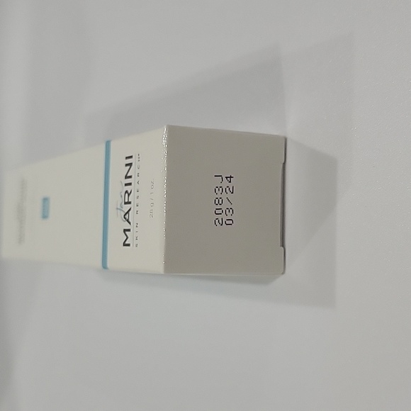 Jan Marini Age Intervention Retinol Plus MD - Picture 5 of 5